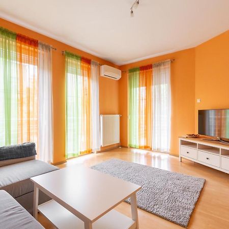 M36 Mester Apartment Budapest Exteriör bild