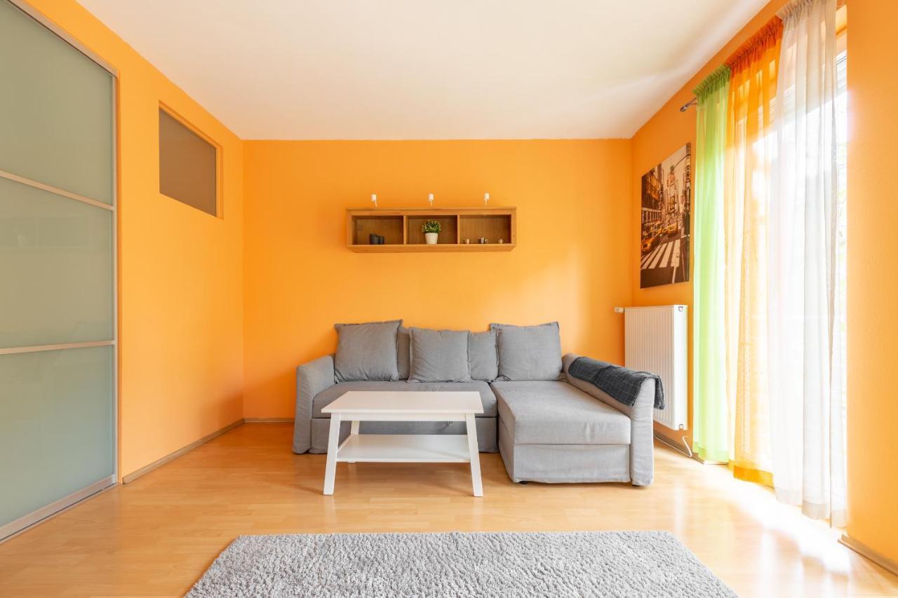 M36 Mester Apartment Budapest Exteriör bild