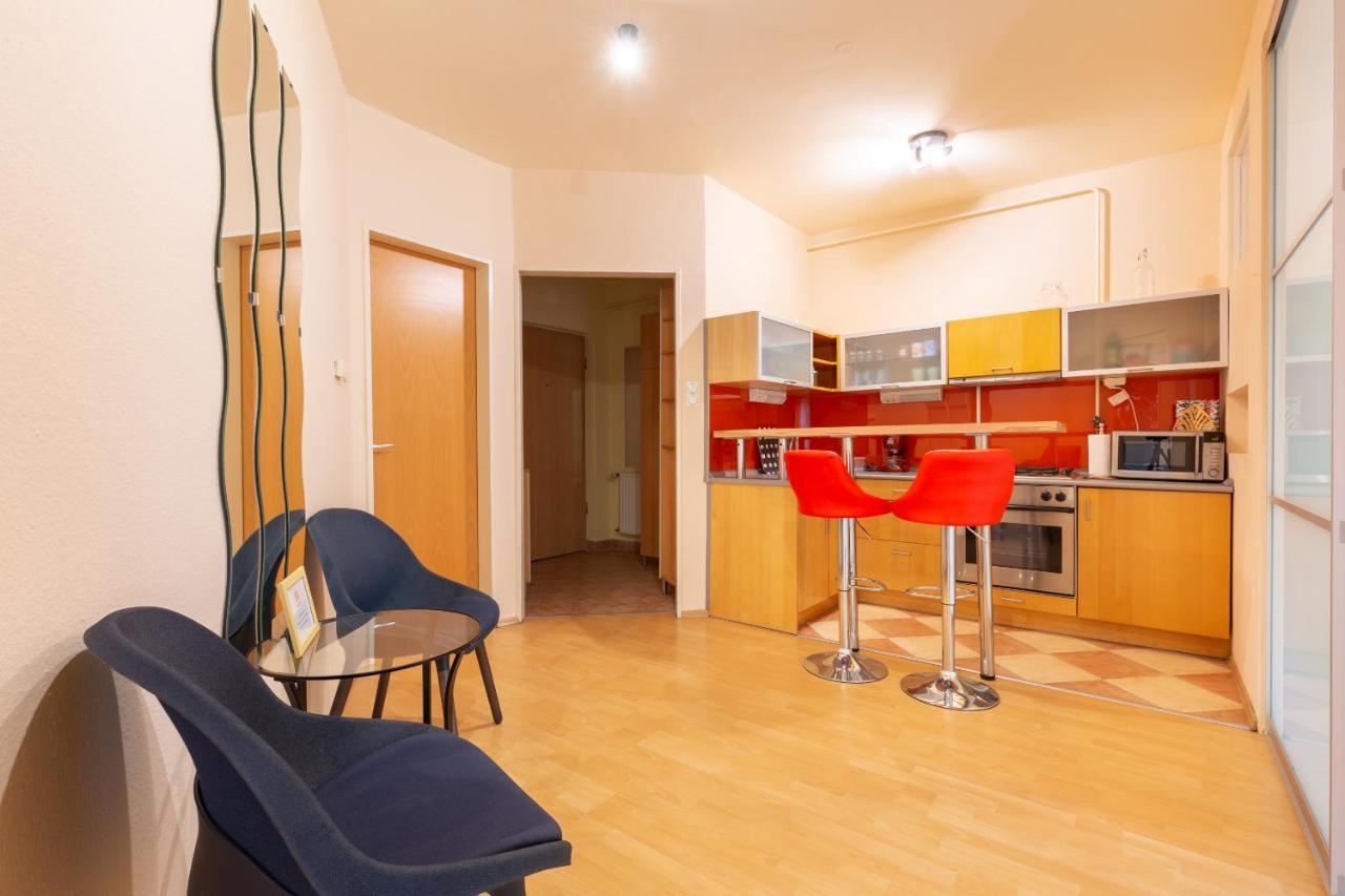 M36 Mester Apartment Budapest Exteriör bild